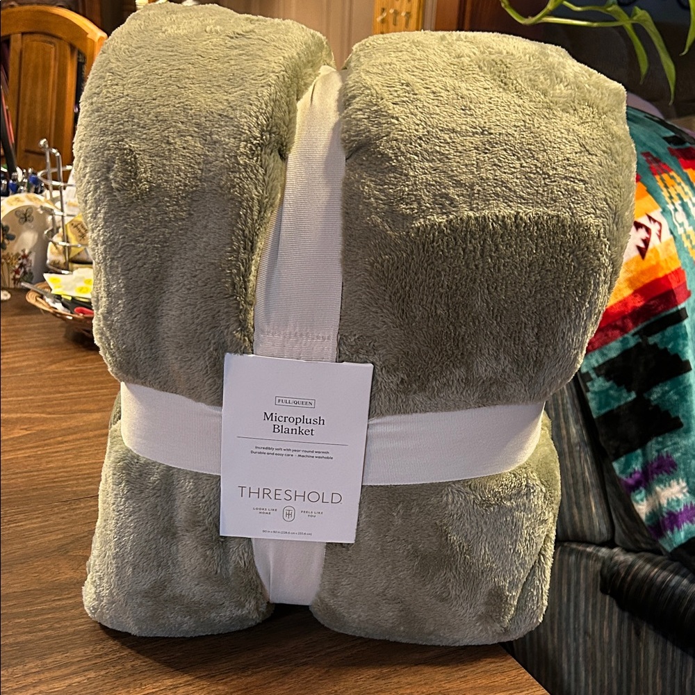 Threshold Microplush Blanket in Sage